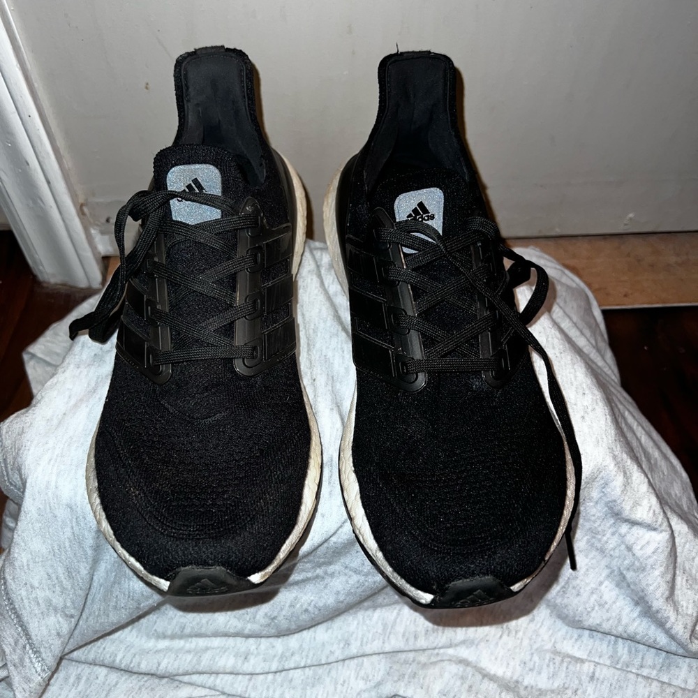 Adidas Ultra Boost Sz 8.5